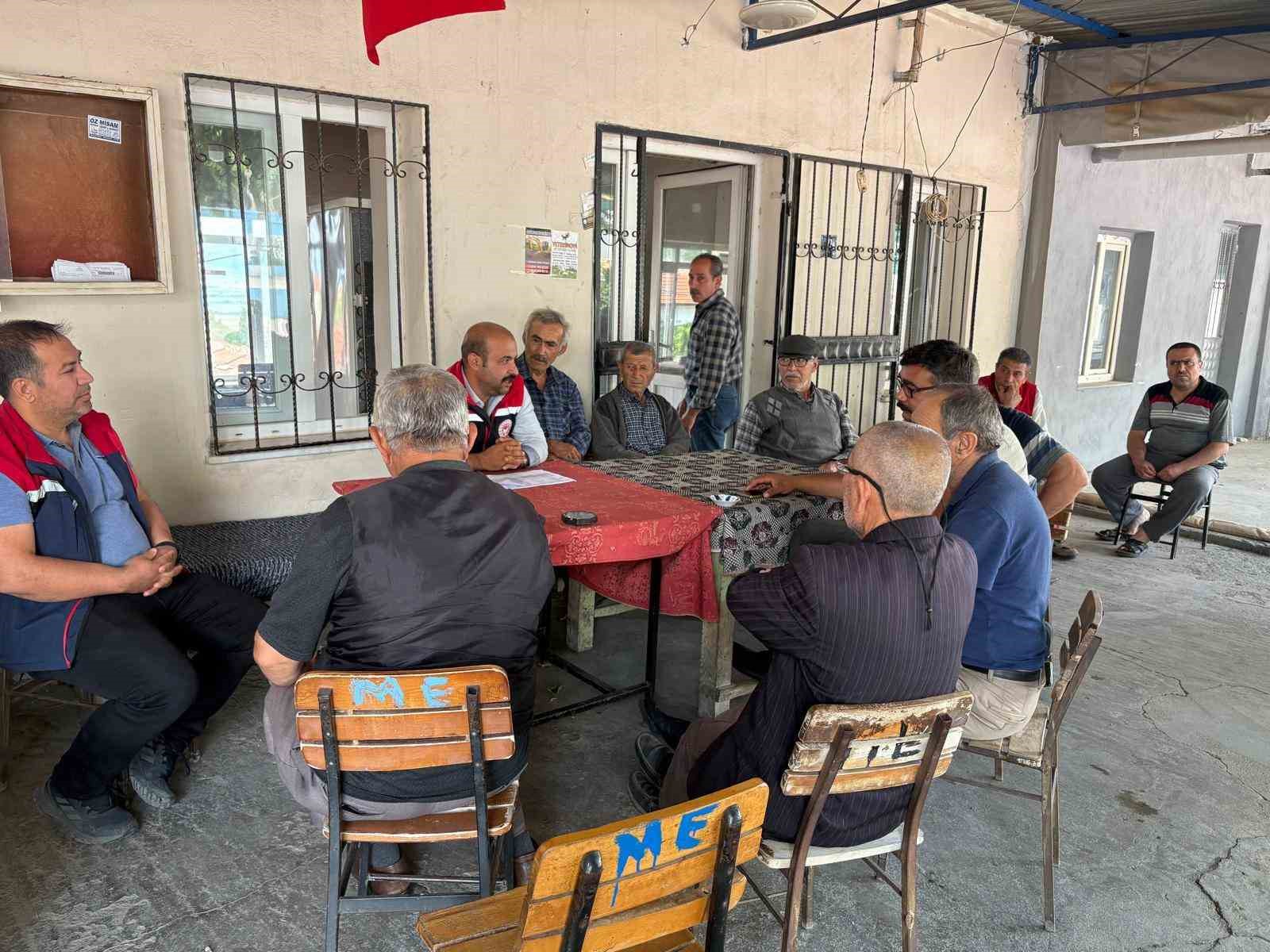 Pamuk ve zeytindeki zararlılarla mücadele yöntemi anlatıldı
