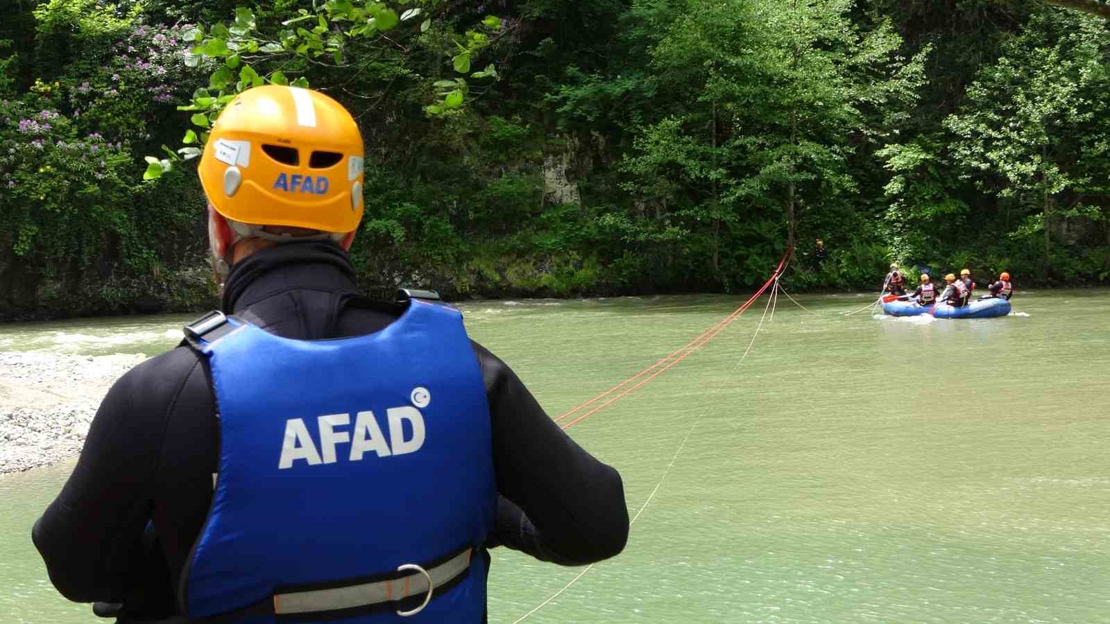 Suudi Arabistan uyruklu çocuğu düştüğü derede 6 gündür arıyorlar