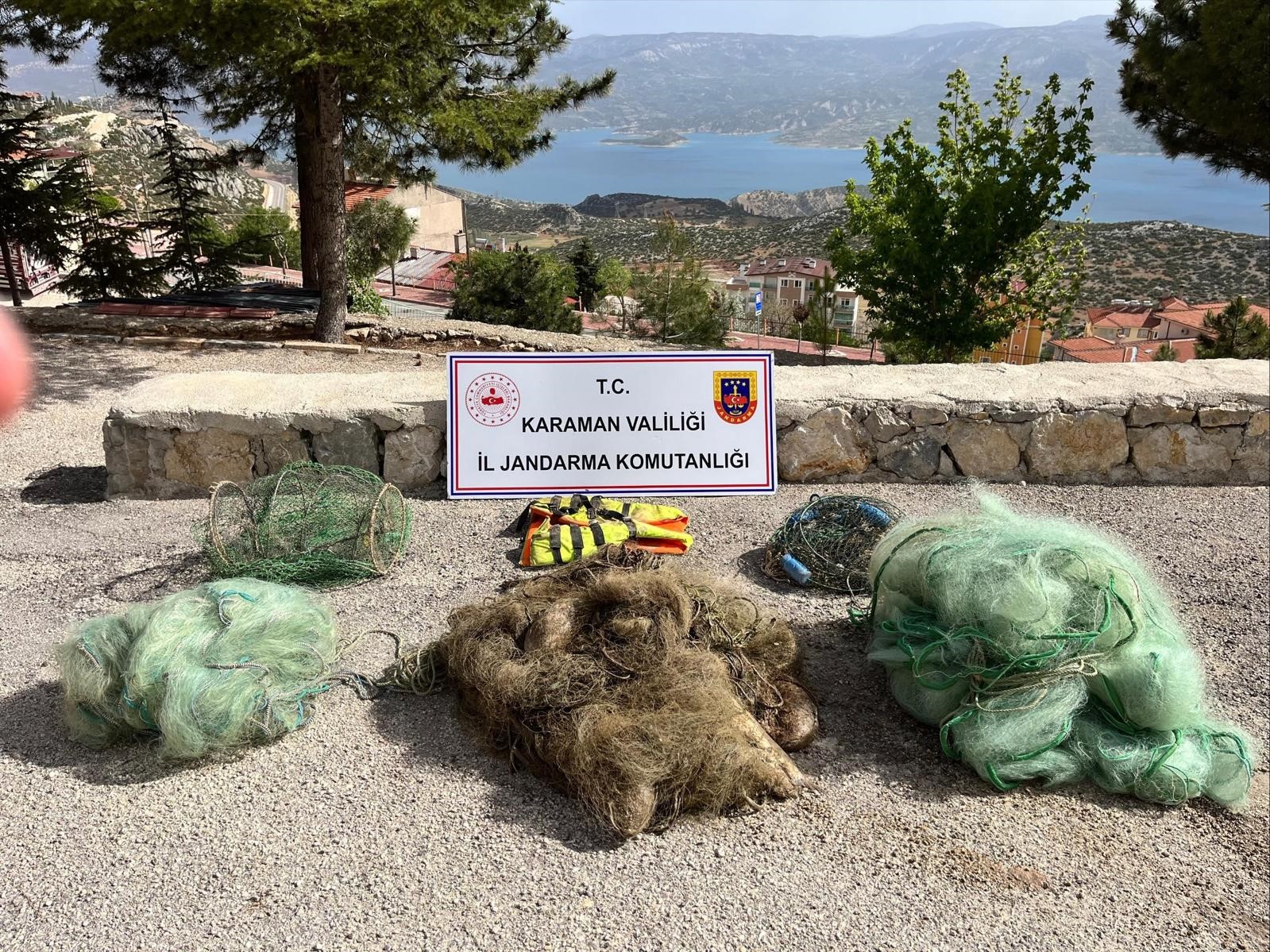 Karaman&rsquo;da 698 adet k&ouml;k kenevir ele ge&ccedil;irildi
