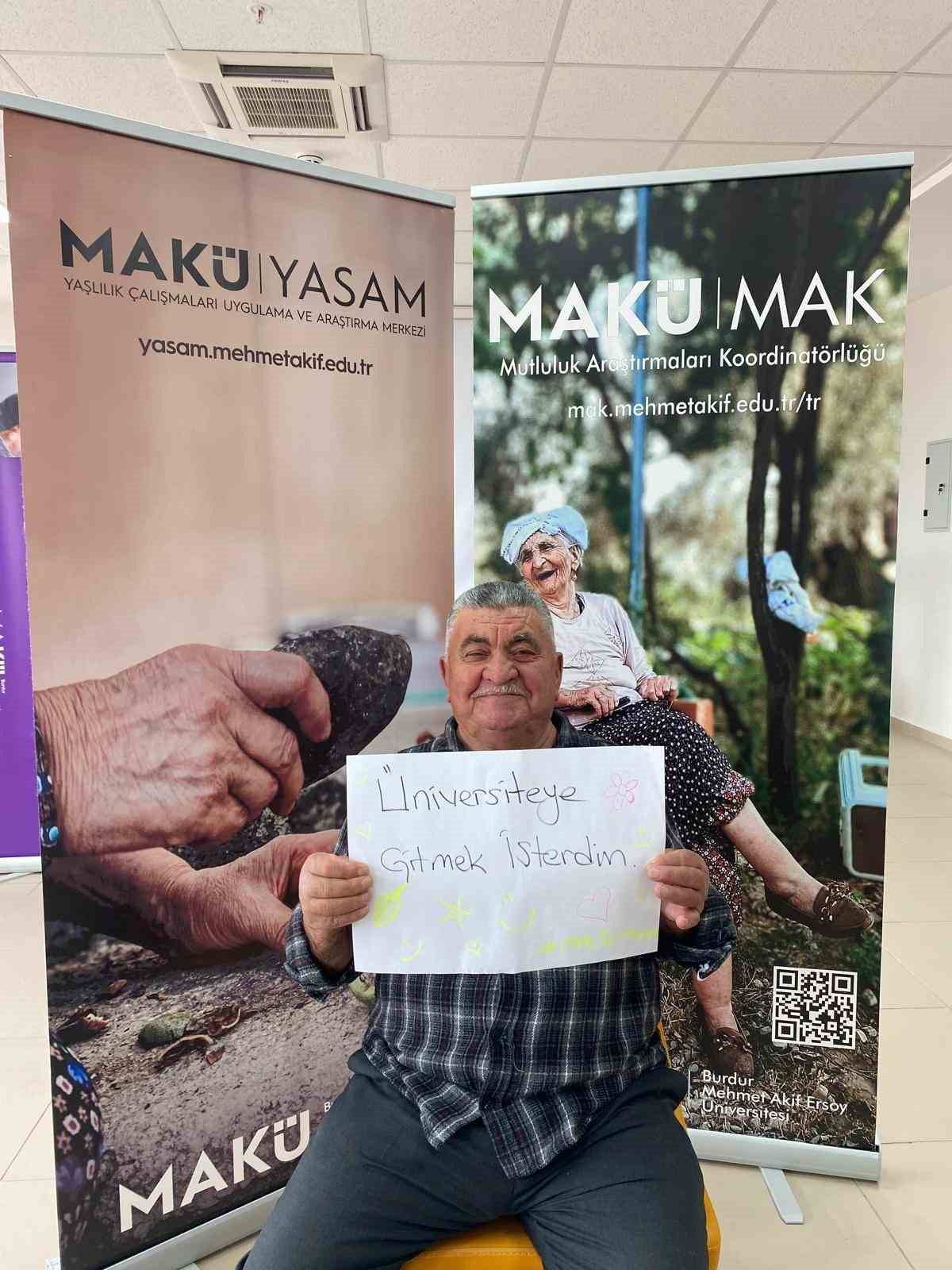 76 yıl sonra gelen mezuniyet: Hayaller &uuml;niversite mezuniyet kortejinde ger&ccedil;ek oldu
