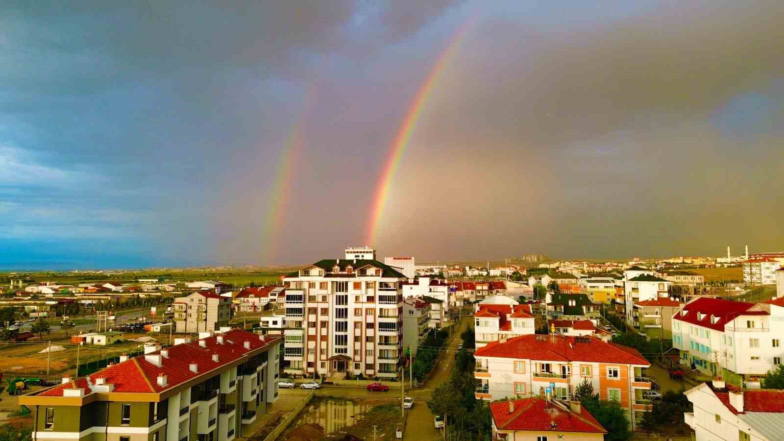 Karaman’da sağanak yağış sonrası gökkuşağı şöleni