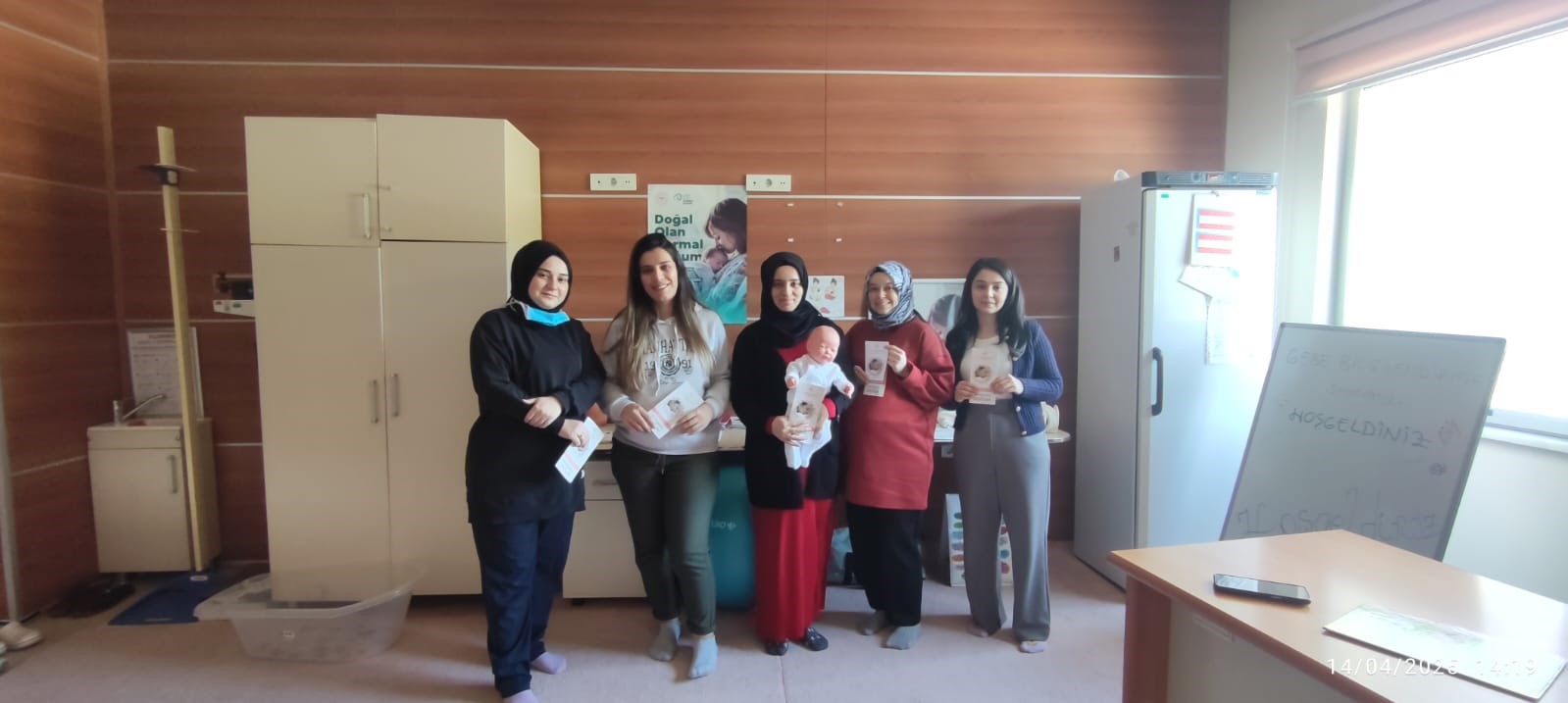 Doğal olan normal doğum farkındalık standı açıldı