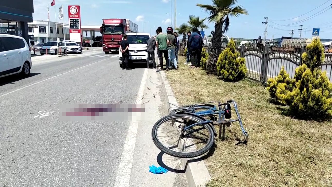 Hafif ticari aracın çarptığı bisiklet sürücüsü hayatını kaybetti