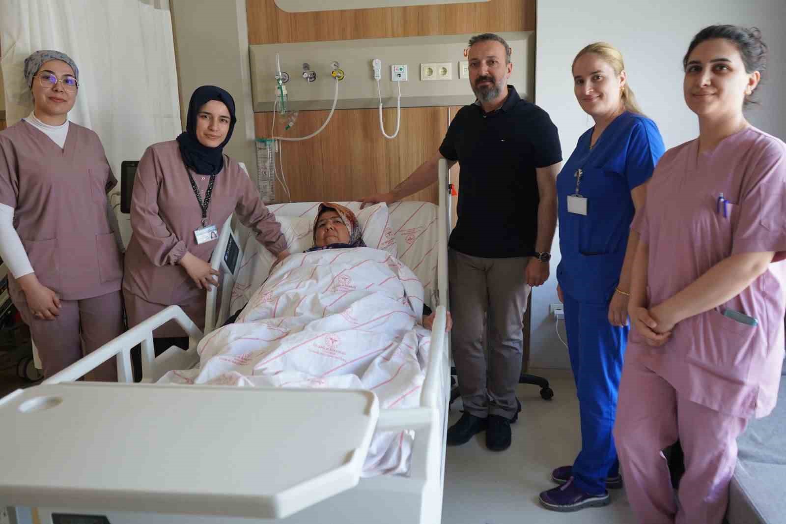 Adıyaman&rsquo;da V-Notes ile rahim alma operasyonu ger&ccedil;ekleştirildi
