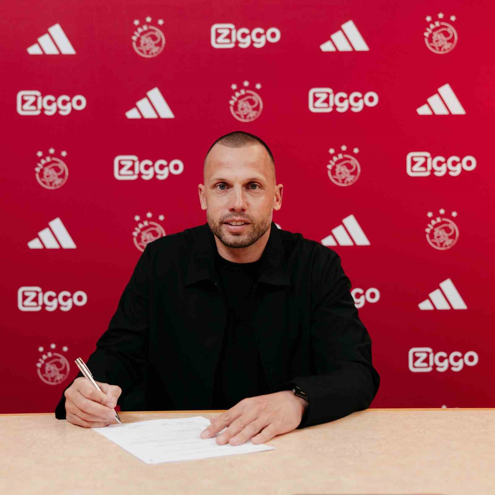Ajax&rsquo;ta John Heitinga d&ouml;nemi
