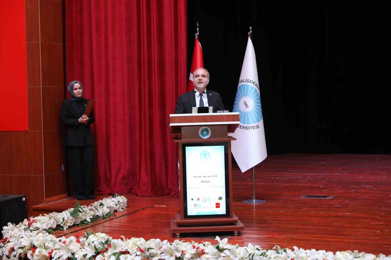 Niğde&rsquo;de 8. Uluslararası İpek Yolu Akademik &Ccedil;alışmalar Sempozyumu d&uuml;zenlendi
