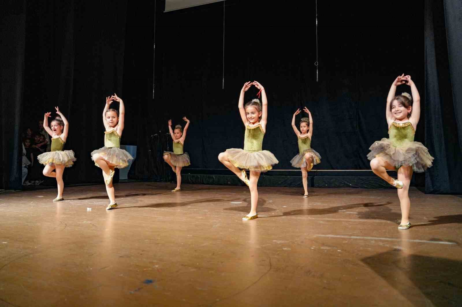 Gölbaşı Belediyesi kültür ve sanat kursiyerlerinden yıl sonu gösterisi