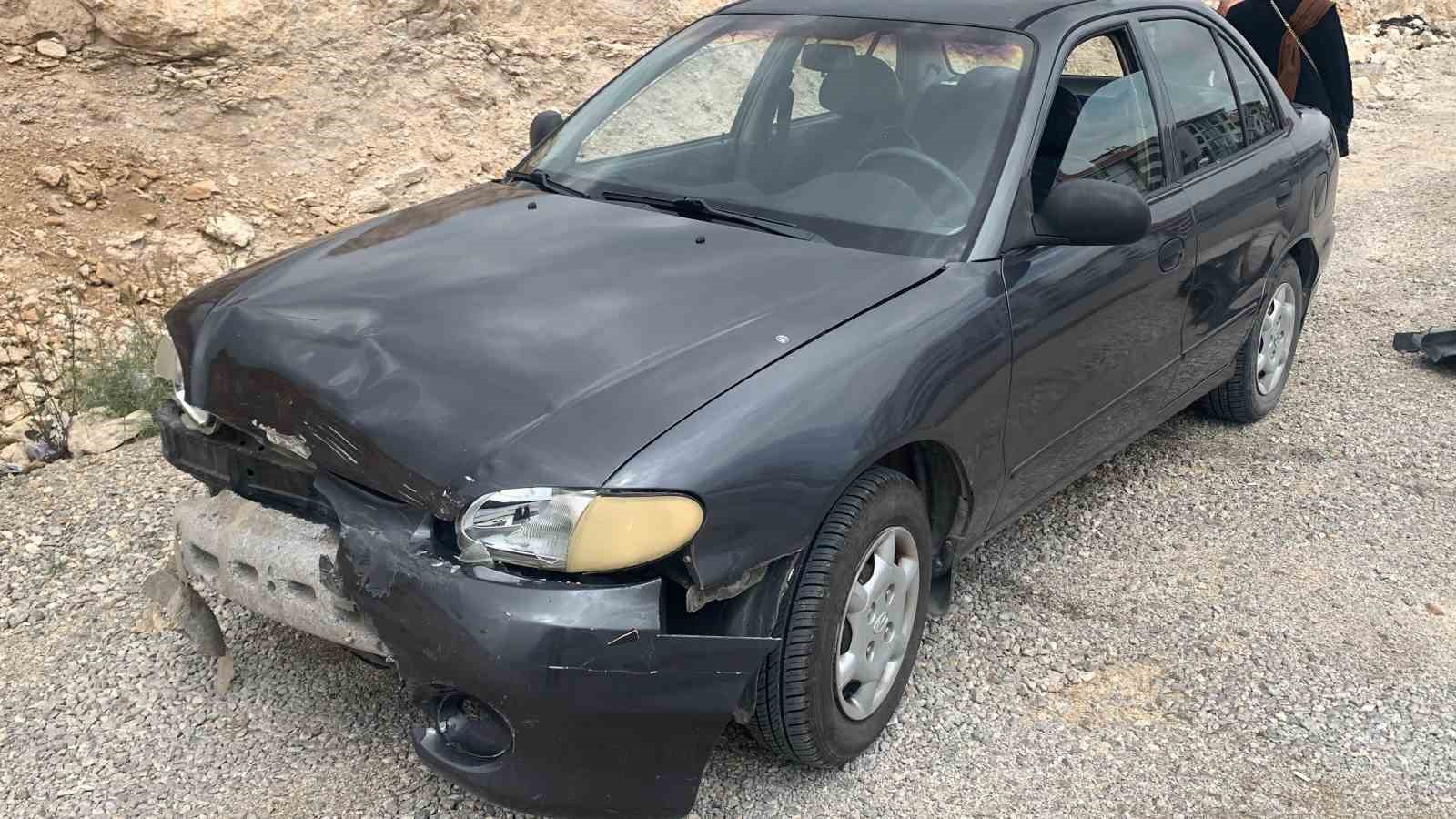 Karaman’da otomobille çarpışan motosikletin sürücüsü yaralandı