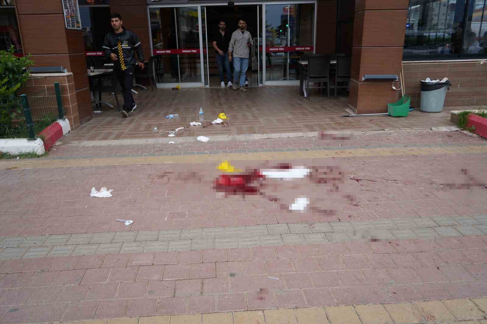 Antalya’da iki grup arasında kanlı hesaplaşma: 4 yaralı