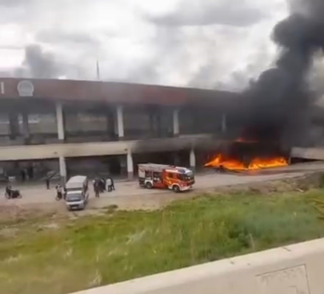 Ankara’da pazar yerinde yangın