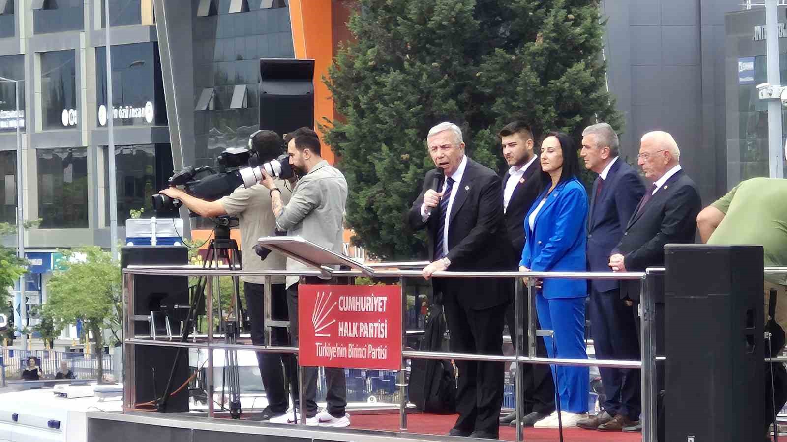 Mansur Yavaş’tan Düzce’de adalet çağrısı: "Hiçbirimizin dokunulmazlığı yok, yargılanmaktan korkmuyoruz"