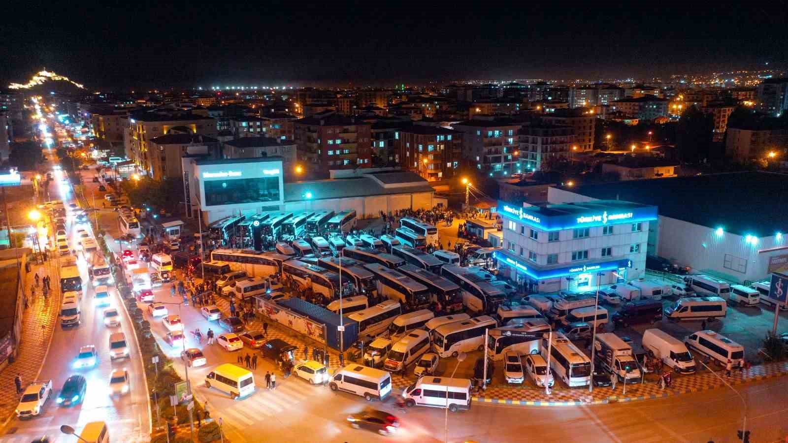 Van Büyükşehir Belediyesinden Vanspor taraftarına otobüs desteği