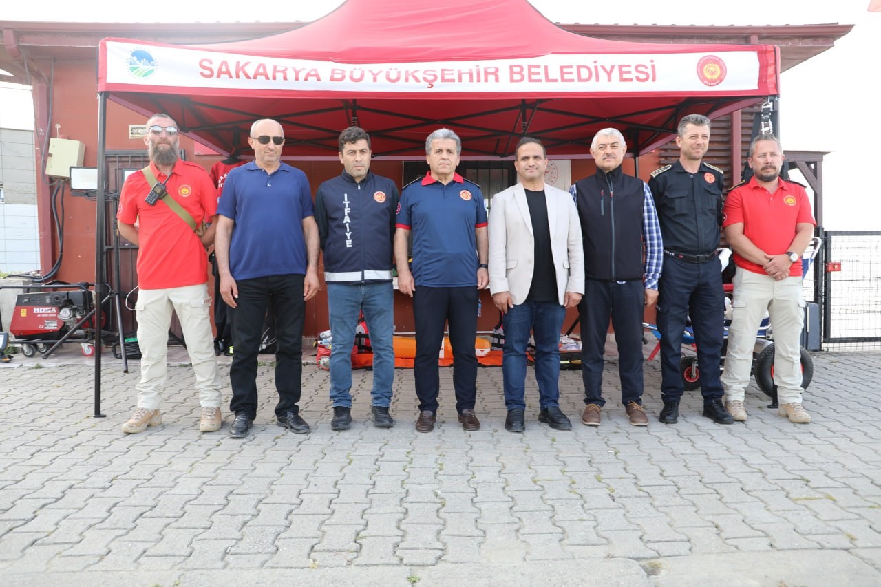 Sahillerde canlar onlara emanet: Cankurtaranlar göreve başladı
