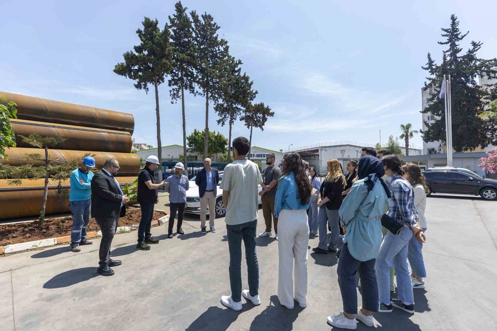 Mersin Kariyer Merkezi, öğrencilere ışık olmaya devam ediyor
