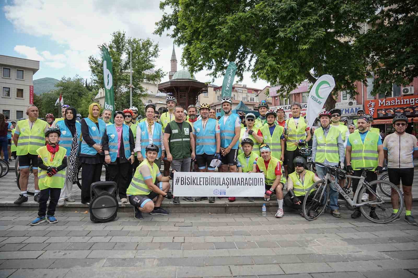 Bisikletliler, farkındalık için pedal çevirdi
