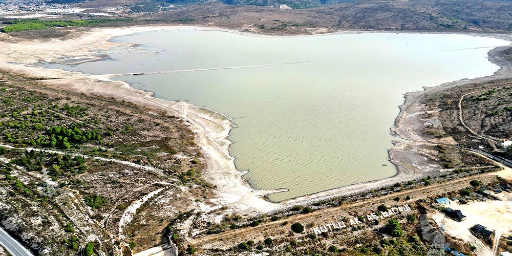 Barajda su seviyesi yüzde 13’e düştü: Çeşme Belediyesi’nden sert tedbirler