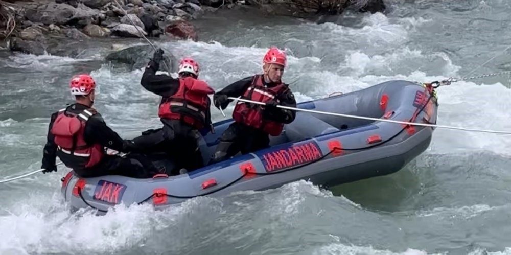 Avaşin Deresi’nde kaybolan İbrahim’i arama çalışmalarına ara verildi