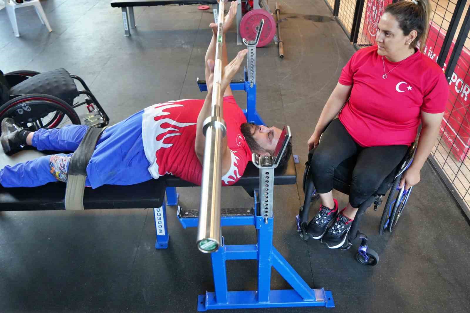 Engel tanımayan çift 2028 olimpiyatlarında Türk bayrağını dalgalandırmak istiyor