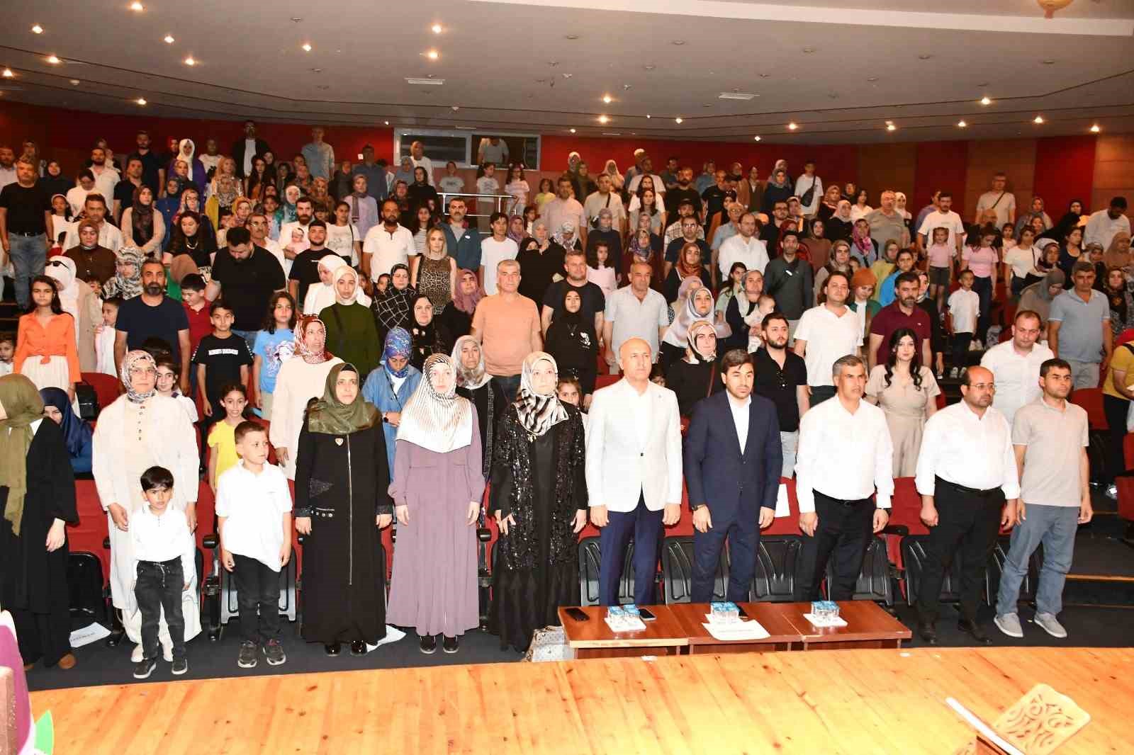 Nazilli&rsquo;de miniklerden yıl sonu programı
