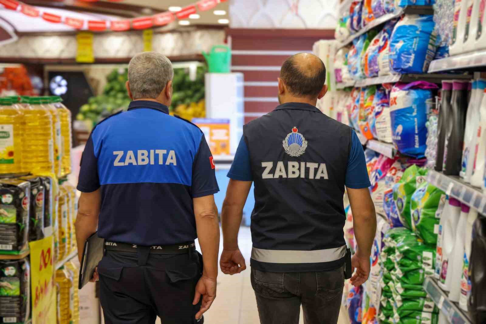 Meram zabıtasından pazar ve marketlere sıkı takip
