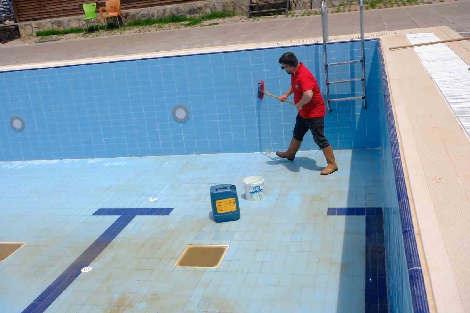 Kuyucak&rsquo;ta y&uuml;zme havuzları yaz sezonuna hazırlanıyor
