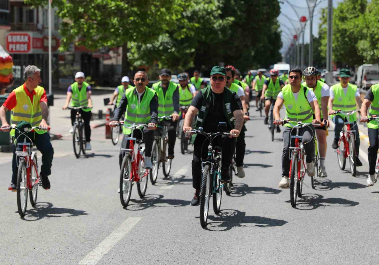 Bisikletliler, farkındalık için pedal çevirdi