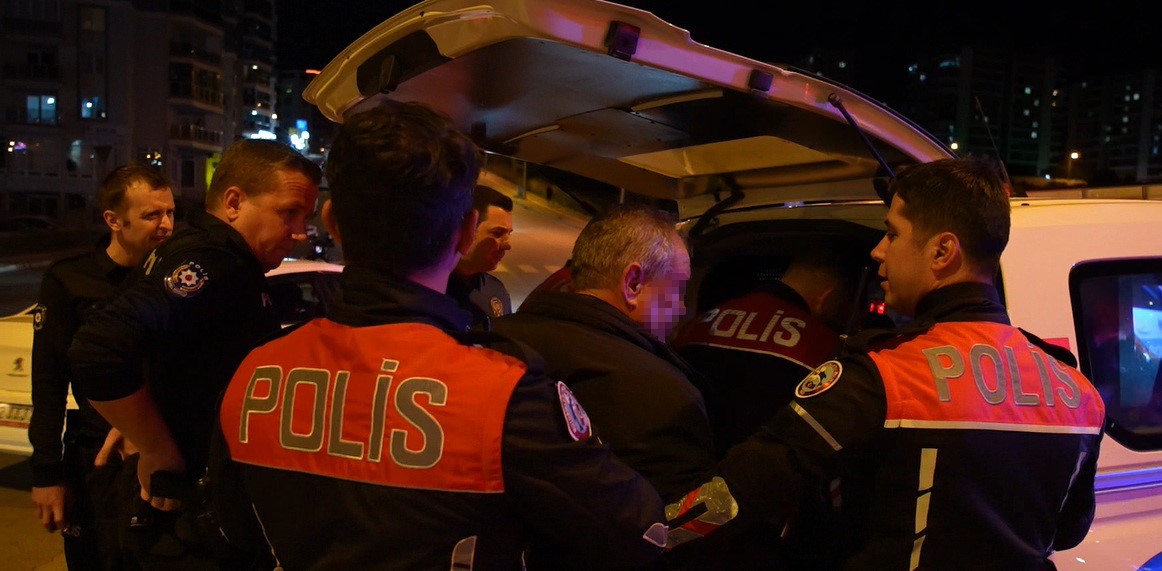 "Ben kaçmadım neden kaçayım, şoför kaçtı" dedi savunması yetmedi: Alkollü sürücünün kaçışı Edirne’de nefes kesti