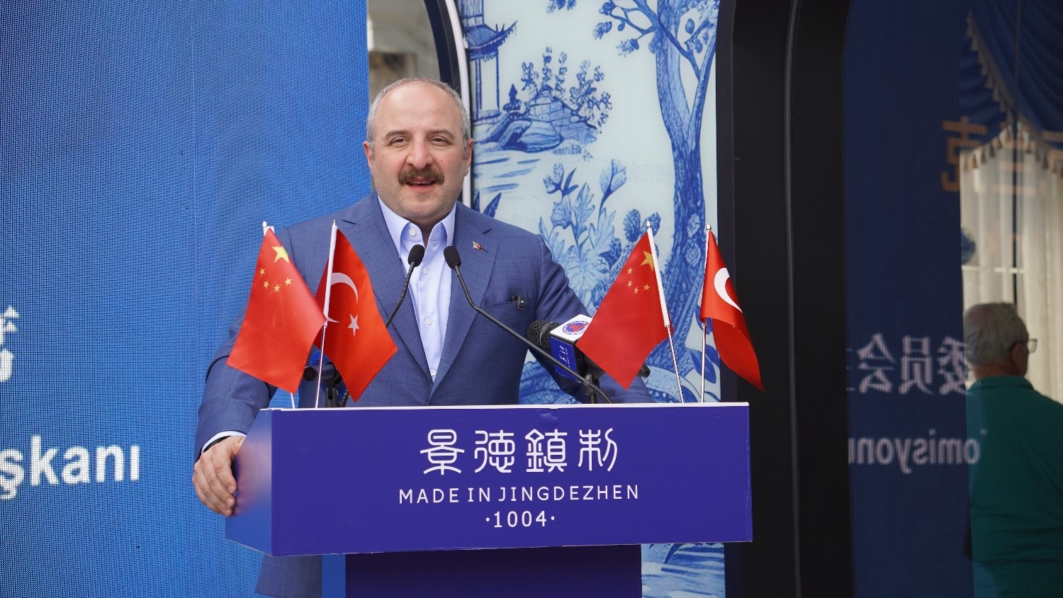 İznik Seramik Sanayi Birliği imza t&ouml;reni İstanbul&rsquo;da ger&ccedil;ekleşti
