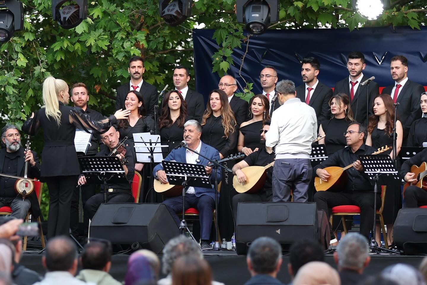 Öğretmenler korosundan unutulmaz türkü gecesi