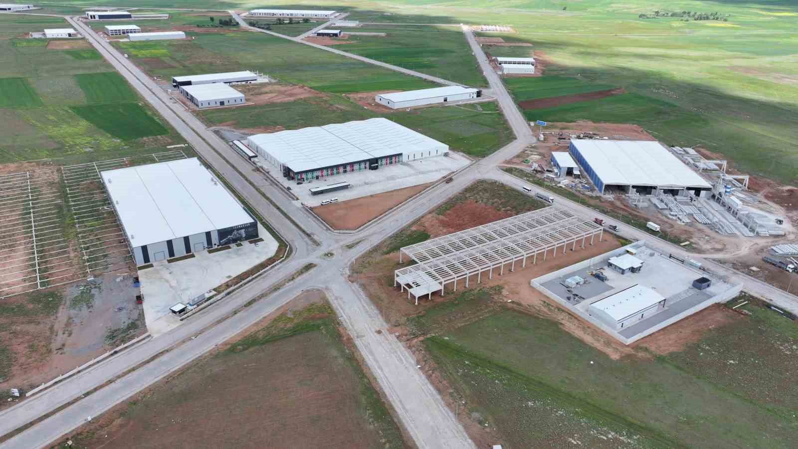 Yatırımın yeni rotasında 12 fabrika üretime geçti, 37 fabrikanın inşaatı sürüyor