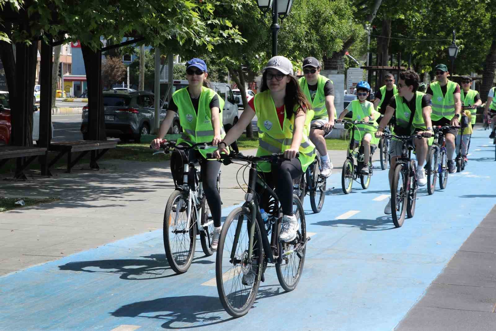 Tekirdağ&rsquo;da bisiklet turu d&uuml;zenlendi
