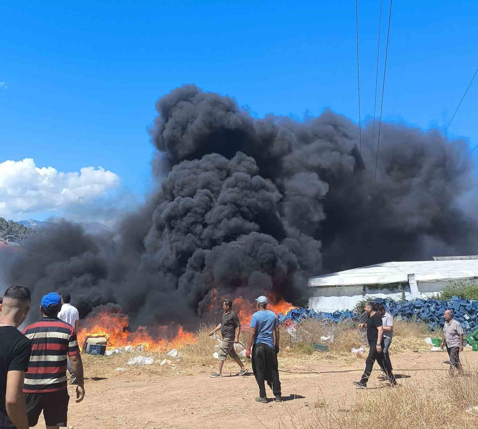 Bozyazı’da korkutan yangın