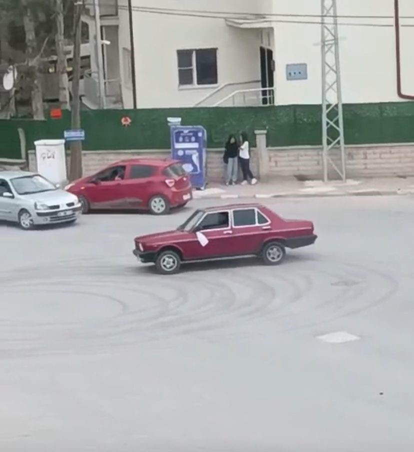Konya&rsquo;da drift yapan s&uuml;r&uuml;c&uuml;ye ceza yağdı
