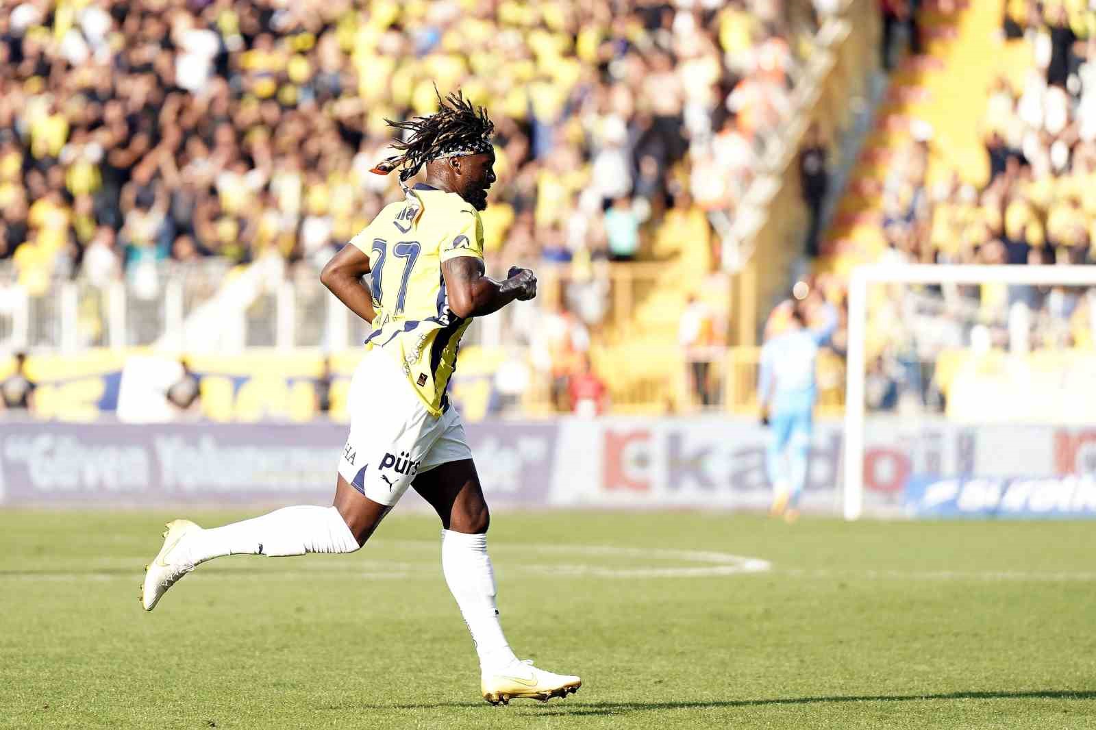 Allan Saint-Maximin: "Fenerbahçe’nin her zaman kalbimde ayrı bir yeri olacak"