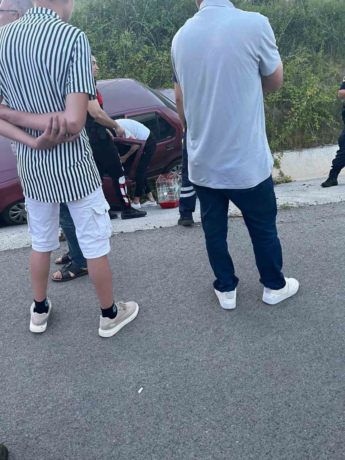 Sevgilisiyle kaldığı evi yaktı, ka&ccedil;arken kaza yaptı
