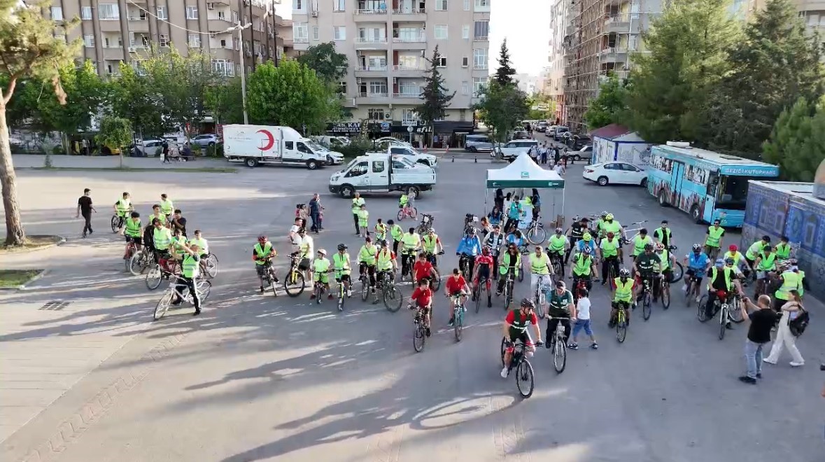 Mardin’de ‘12. Geleneksel Yeşilay Bisiklet Turu’ düzenlendi