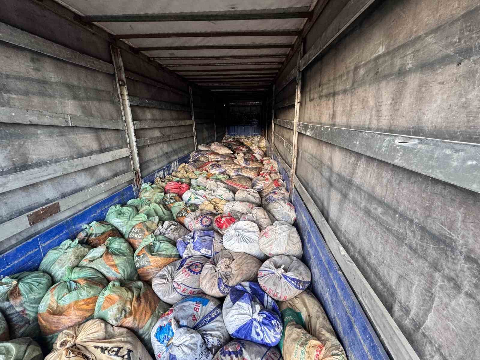 Van’da 22 ton 475 kilogram kaçak avlanmış balık ele geçirildi