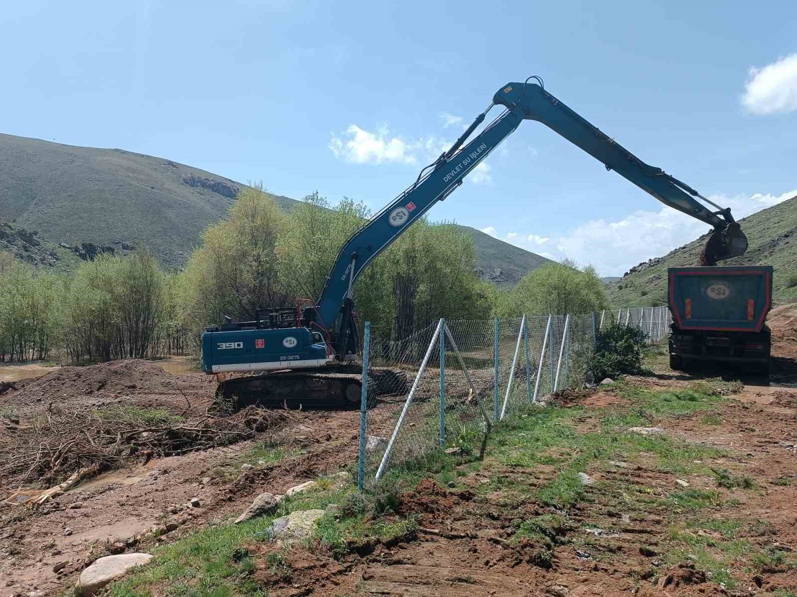 Suludure tersip bendinde temizlik &ccedil;alışması yapıldı
