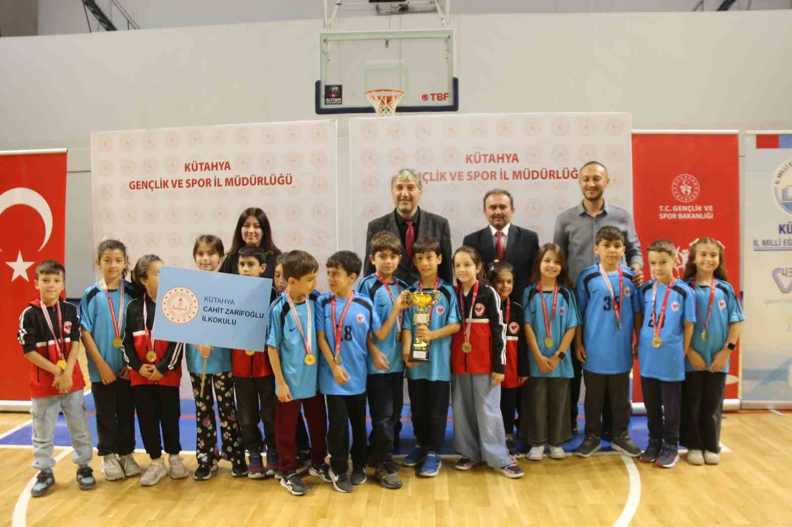 K&uuml;tahya&rsquo;da Geleneksel &Ccedil;ocuk Oyunları ve Spor Şenliği
