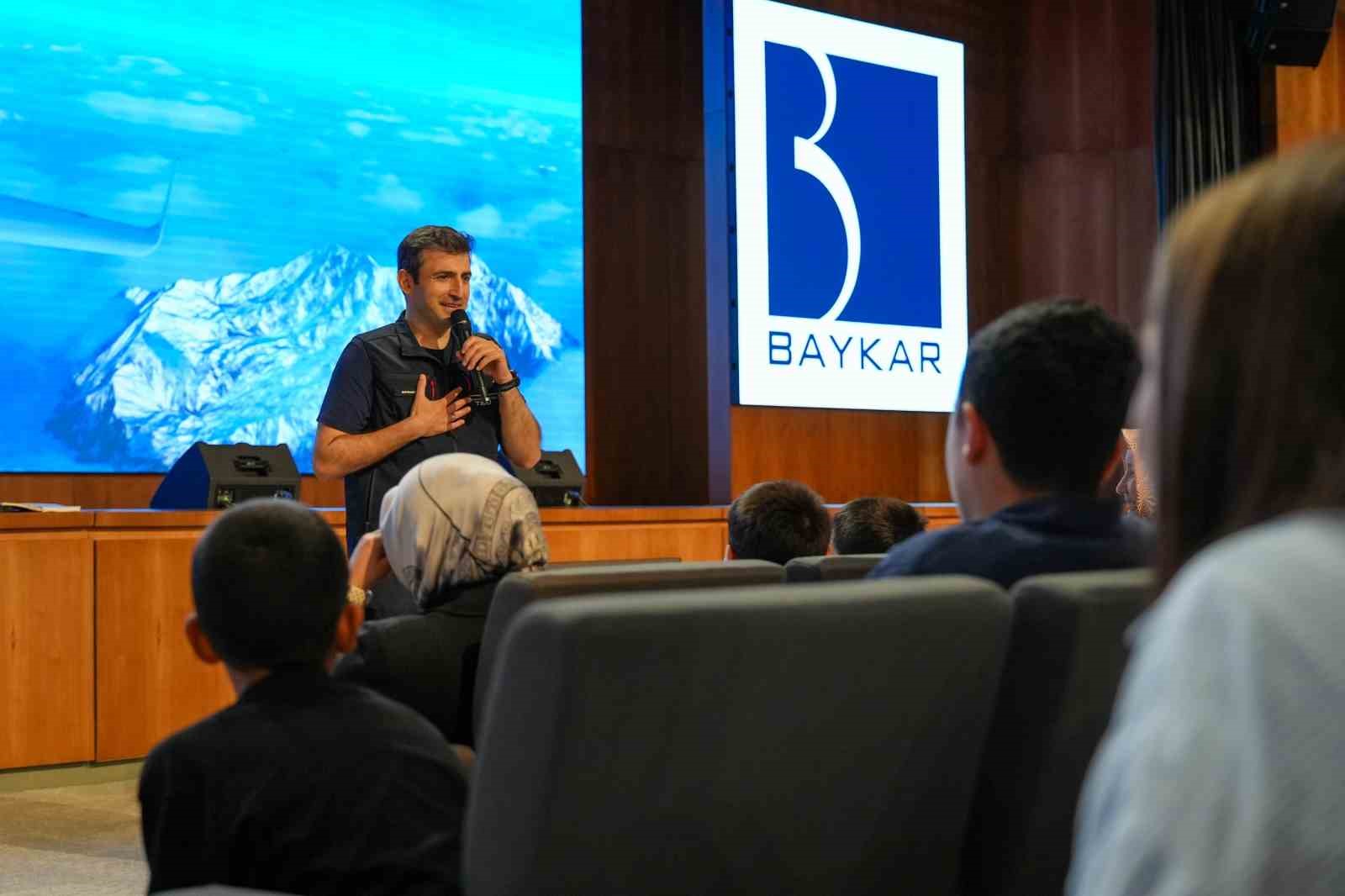 Aile ve Sosyal Hizmetler Bakanı Göktaş, devlet korumasındaki çocuklarla, Baykar Teknoloji’yi ziyaret etti