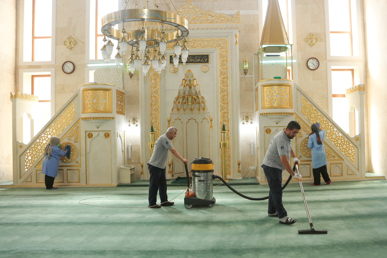 Küçükçekmece Belediyesi’nden kurban bayramı öncesi yoğun mesai