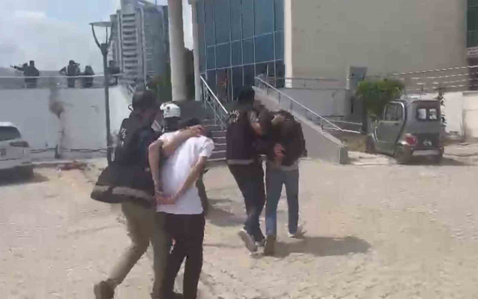 İskenderun’da asayiş operasyonu: 3 gözaltı, 2 tutuklama