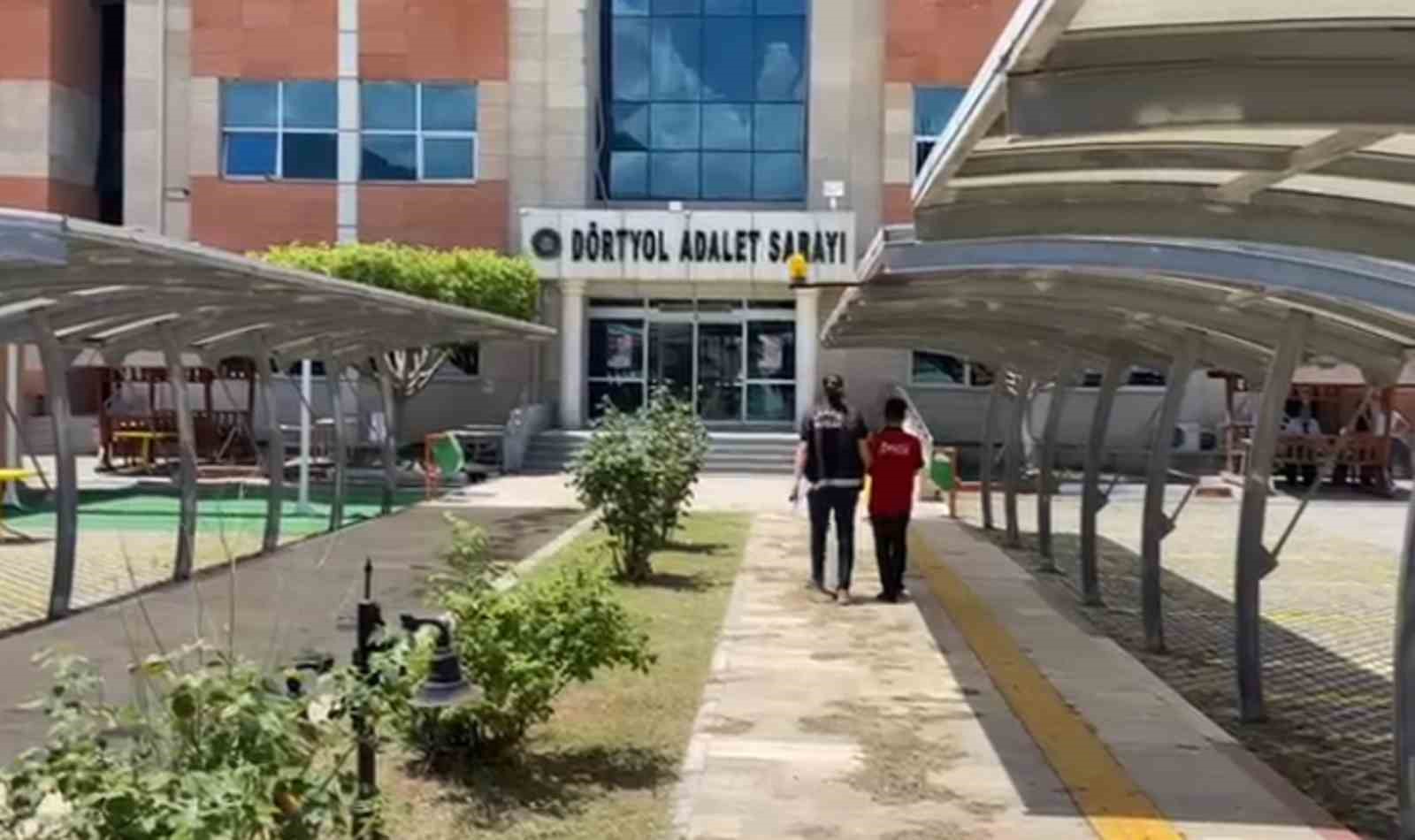 Hatay’da hapis cezasıyla aranan 4 kişi tutuklandı