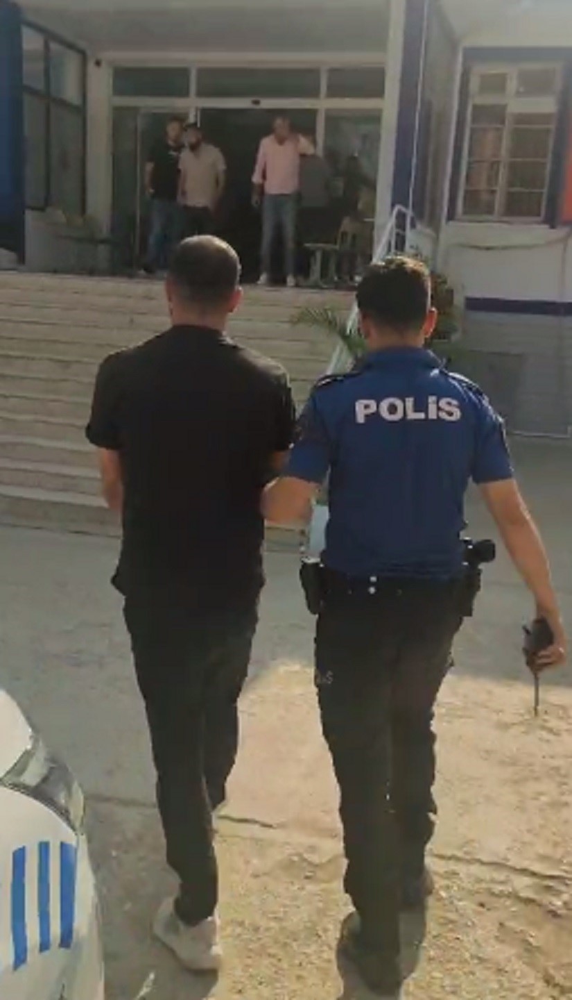 Hatay&rsquo;da hapis cezasıyla aranan 4 kişi tutuklandı
