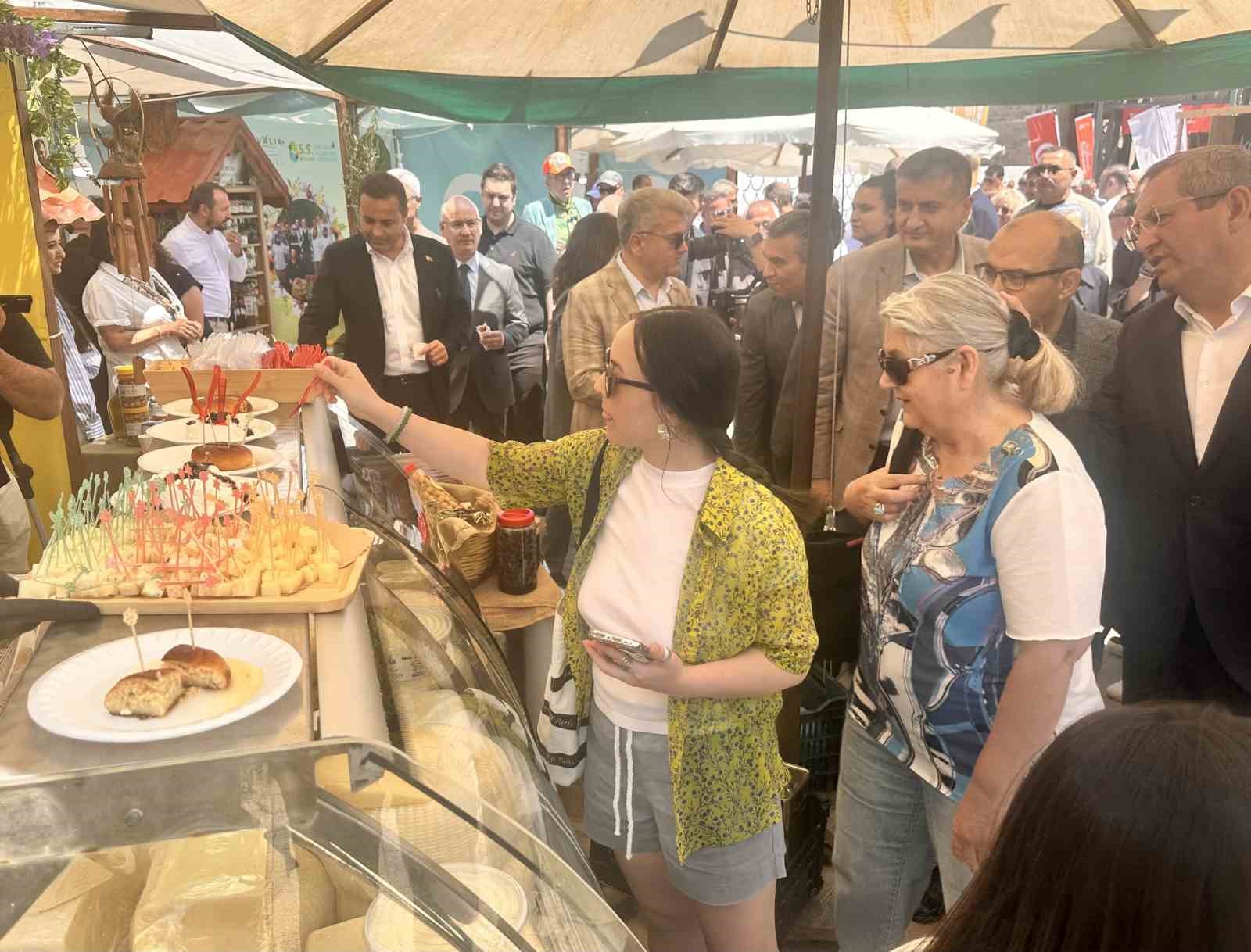 Ayvalık mutfağı ilk kez GastroFest ile dünyaya açıldı
