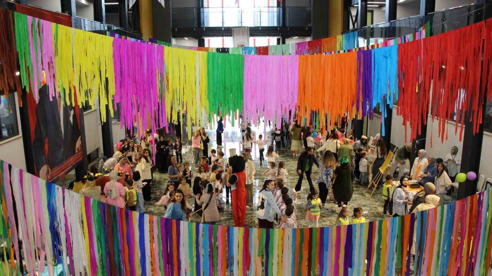 Avrasya &Uuml;niversitesi&rsquo;nde &ccedil;ocuk şenliği
