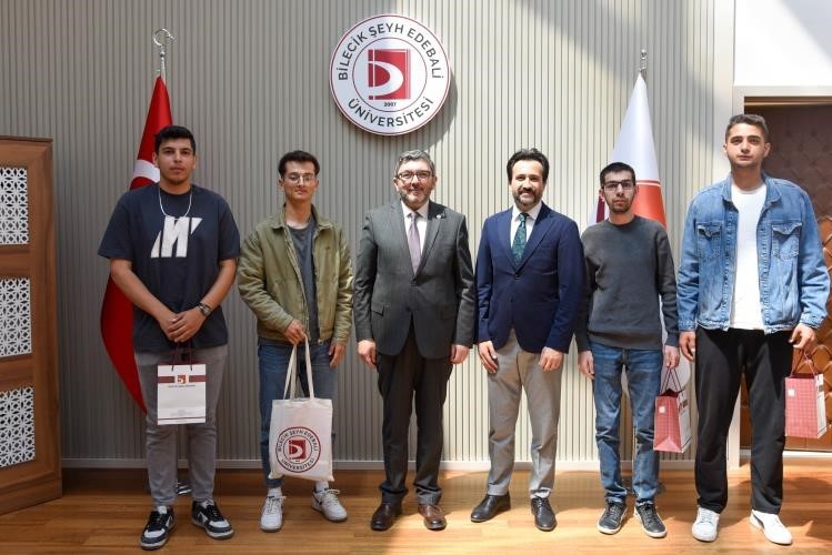 Başarılı genç sporcu Bilgin’e Rektörü Kaplancılı’dan tebrik