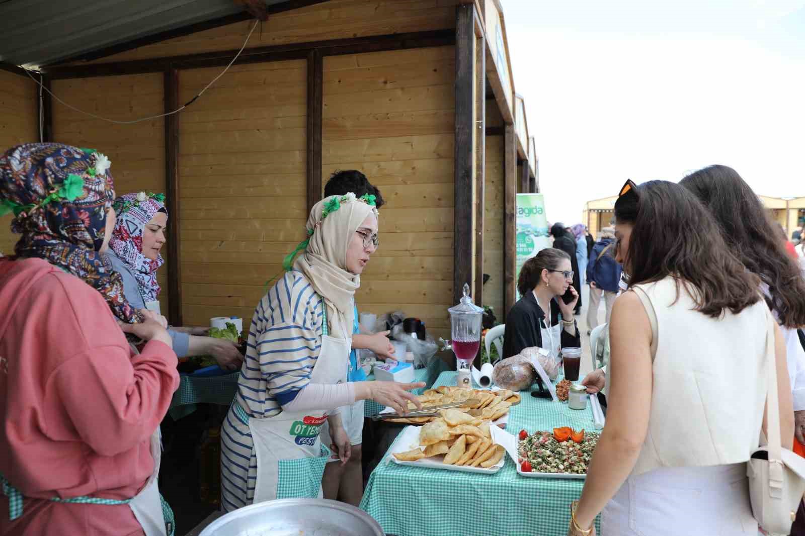 8. Samsun Y&ouml;resel Ot Yemekleri Festivali&rsquo;ne yoğun ilgi

