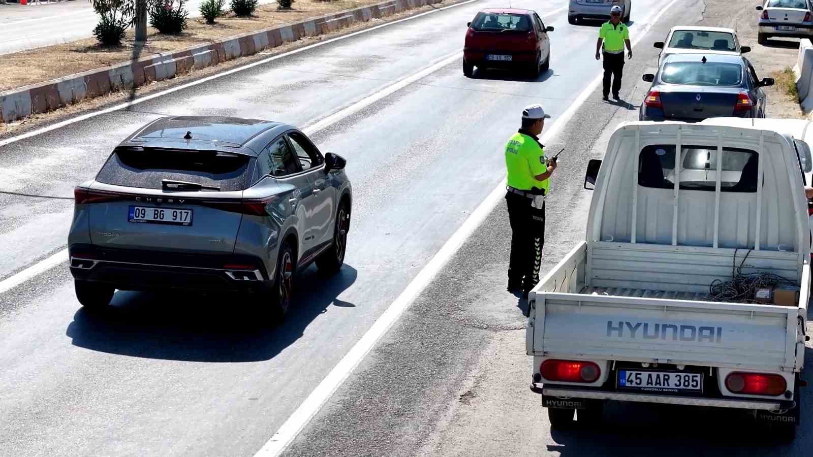 Aydın Bölge Trafik ekiplerinden bayram öncesi sıkı trafik denetimi
