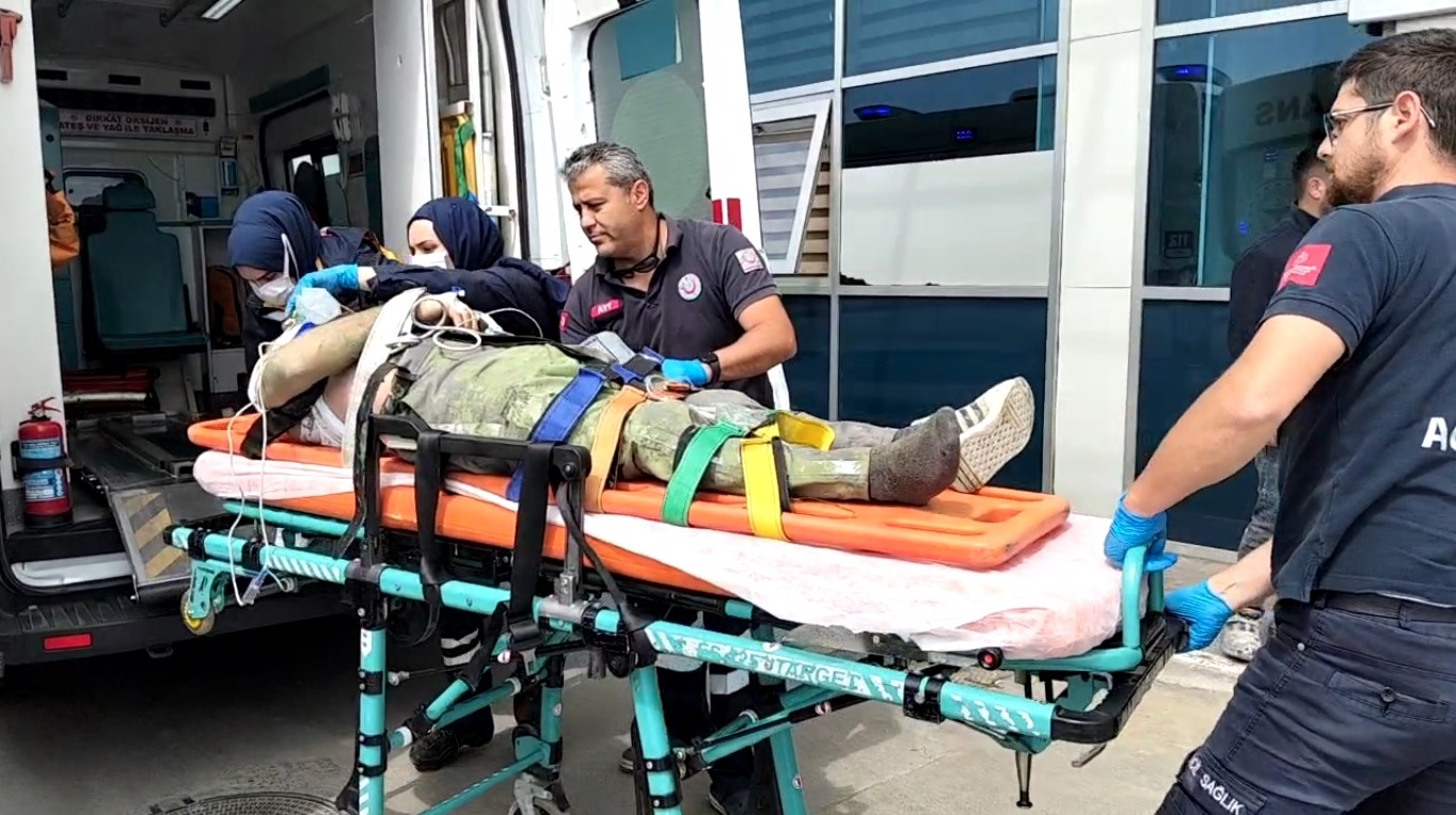 Minareden düşen işçi ağır yaralandı